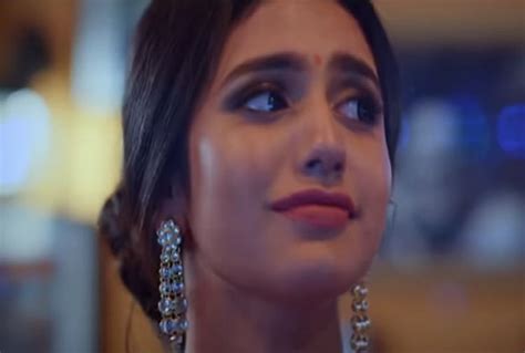 Priya Prakash Varrier Debut Film Sridevi Bungalow Trailer Released Users Troll Film Makers
