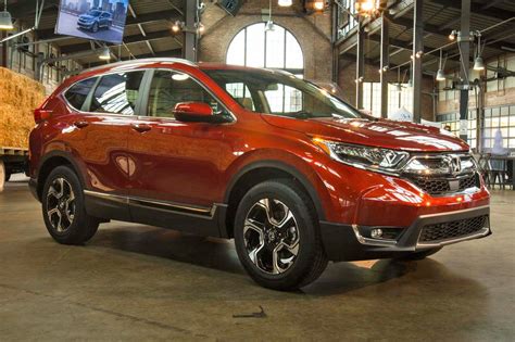 2017 Honda Cr V First Look New Underpinnings First Turbo Honda Cr