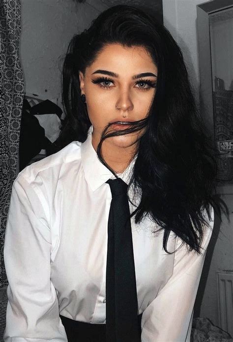 Pin By Jimr1967 On Photography Ideas In 2021 Women In Tie Women In Ties White Shirt Outfits