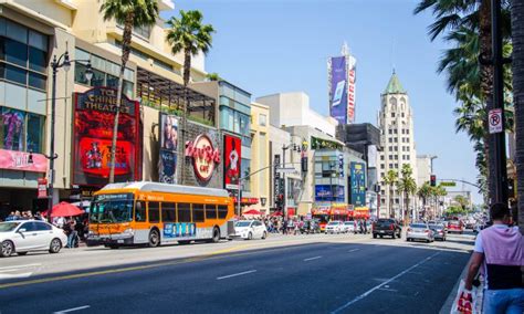 9 Hollywood Tourist Attractions You Cant Miss
