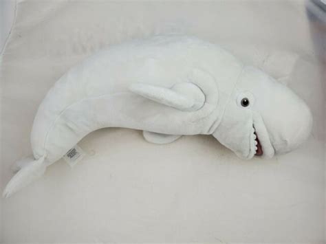 Disney Store Finding Dory Plush Stuffed Animal Beluga White Whale