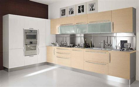 There are lots of modern kitchen cabinets available in the market now with a simple motive, to provide the kitchen with a look that is beautiful. Small Review About Kitchen Cabinet For Modern Minimalist ...