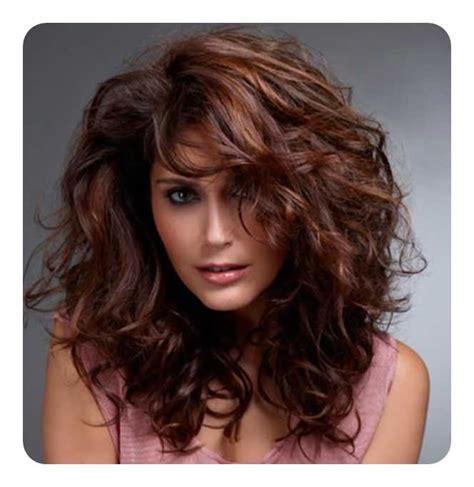 We usually associate the chestnut colour with the fall season. 65 Beautiful Chestnut Hairstyles to Make Your Look Pop
