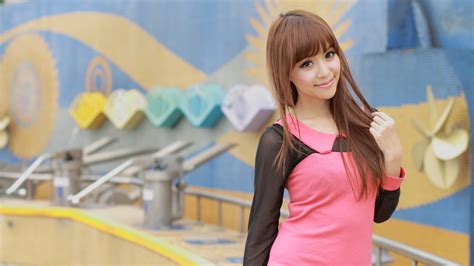 Asian Smiling Long Haired Brunette Girl Wallpaper 4570 2560x1440 Wallpaper Juicy Wallpapers