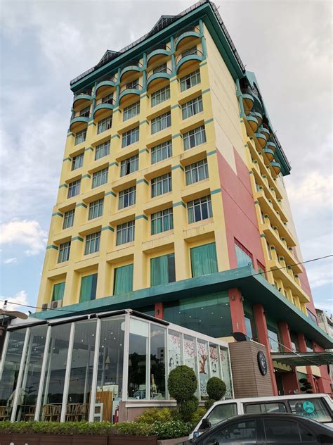 Kawasan menarik yang terletak di sekitar hotel ini adalah pusat bandar kuantan, taman negara dan tasik chini. Dunia Anakku: Megaview - Hotel murah yang best di Kuantan