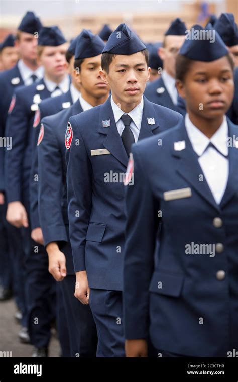 Us Air Force Enlisted Dress Uniform