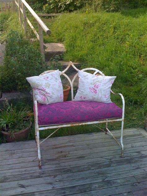 Love This Bench Vintage Outdoor Decor Vintage Bench Shabby Vintage