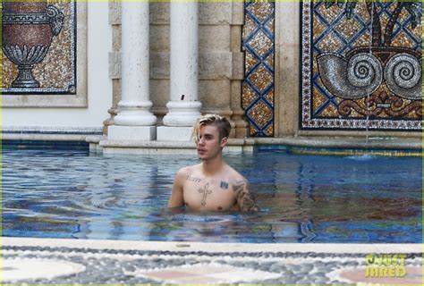 Photo Justin Bieber Goes Shirtless For Swim At Versace Mansion Photo Just Jared