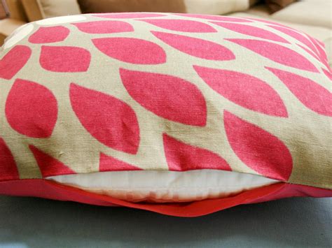 Choosing to buy a pillow gives you the opportunity of finding what you need for your sleep and comfort needs. Easy-to-Sew Pillows | HGTV
