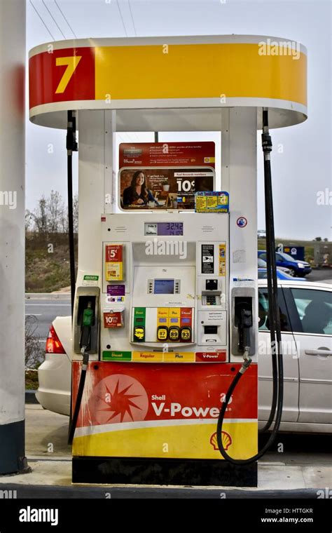 Shell Station Gas Pump Stock Photo Alamy
