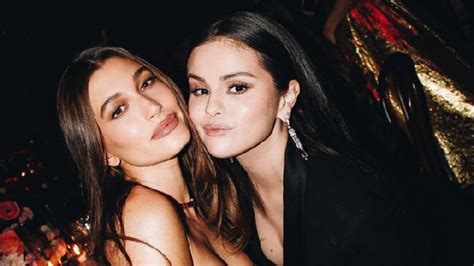 Selena Gomez Minta Fans Jangan Bully Hailey Bieber