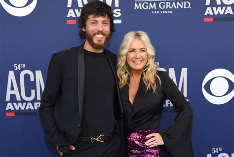 It Was Love At First Sight For Chris Janson And Kelly Lynn Country Now