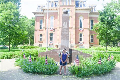 Coshocton Beacon