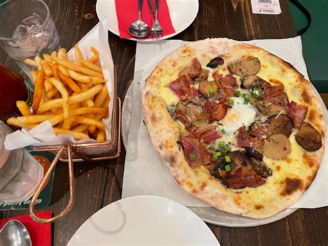Peperoni Pizzeria Suntec City Reviews Photos Opening Hours