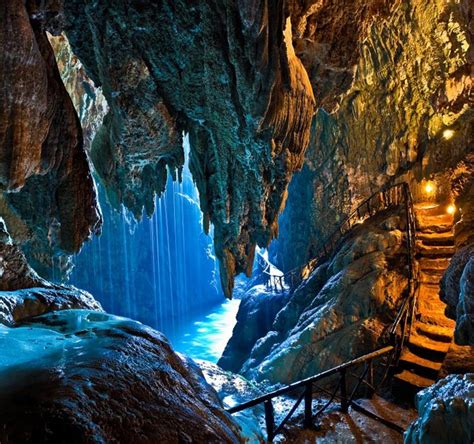 Excursión al monasterio de piedra - Uolala