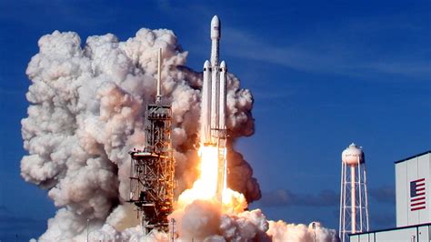 Elon Musks Big Falcon Heavy Rocket Might Find A Market After All Nsc