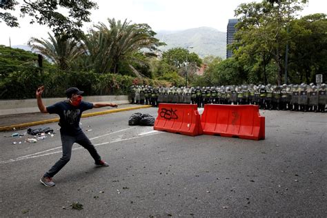 Venezuela Food Riots 5 Dead In Protests Over High Inflation Food Shortage