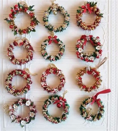 Simply Silk Miniatures Christmas Mini Wreaths Christmas Miniature