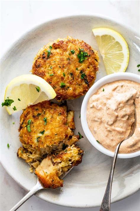 Crab cakes with heavenly horseradish dip, crab cakes with mango salsa, mini creole crab cakes w/ spicy… crab cakes (or salmon cakes) 1 lb jumbo lump crab (you can get claw meat for less but it. Crab Cake Recipe (The BEST!) - Grandbaby Cakes
