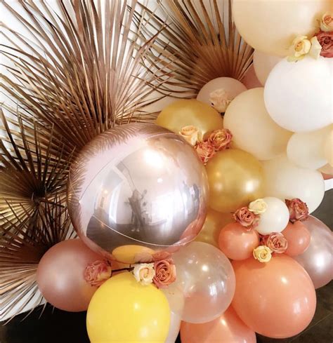 Balloon Swag With Dried Florals Balloons Wedding Decorations Simple