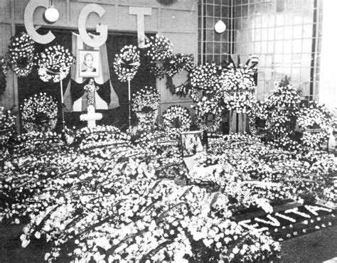 Keystone, getty images radio drama was a leading form of. Evita's elaborately adorned funeral. | Eva peron, Funeral ...