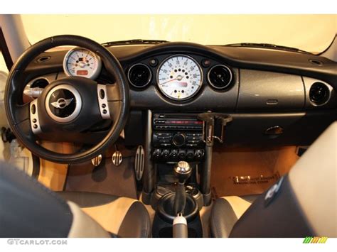 2004 Mini Cooper S Hardtop Cordoba Beige Dashboard Photo 62778811