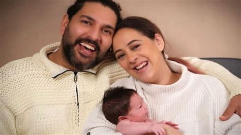 yuvraj singh showed a glimpse of his son on father s day told what is the name