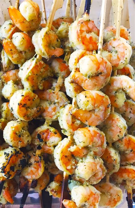 May 29, 2015 · brush one side of the skewered shrimp with sauce and refrigerate for 2 min until butter firms up. Grilled Pesto Shrimp Skewers Recipe | Kitchen Swagger