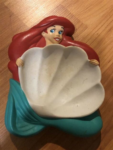 Little Mermaid Ariel Floating Soap Dish 1991 Avon Plastic Foam Disney