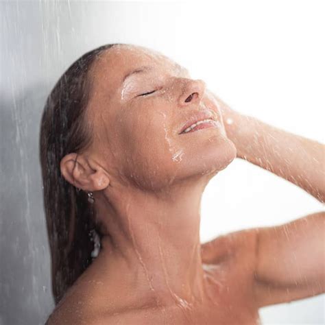 Cold Showers Vs Warm Showers Cold Shower Benefits Health Knowledge
