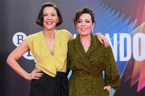 In Photos Maggie Gyllenhaal Olivia Colman Attend The Lost Daughter