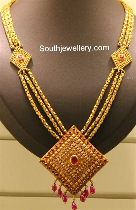 Three Chained Gold Haram With Diamond Shaped Pendant