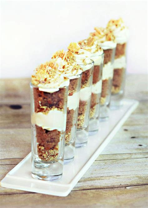 The chocolate chip cookie shell is the most decadent way to serve up a healthy (ha) dose of chocolate mousse. 24 Short and Sweet Shot-Glass Desserts | Mini dessert ...