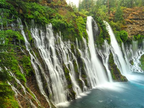 20 Of The Worlds Most Beautiful Waterfalls To Visit