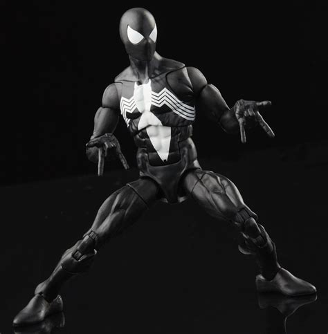 Marvel Legends 2022 Symbiote Spider Man Retro Series Figure Revealed