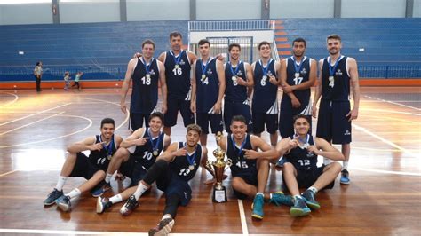 equipe masculina de basquete da católica é campeã na xix copa ucdb