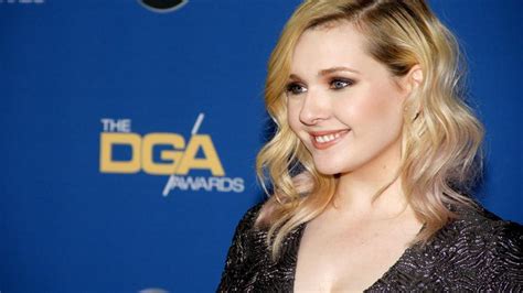 Abigail Breslin Pens Note About Being Sexually Assaulted By Someone She