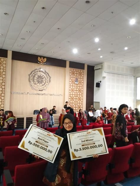 Top Mahasiswa UIN Bandung Raih Juara Kompetisi Paper Tingkat