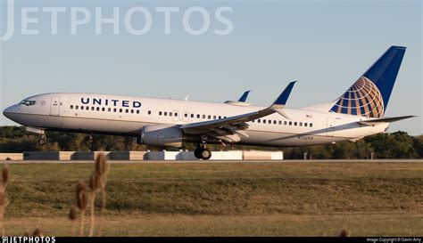 N73259 Boeing 737 824 United Airlines Davin Amy Jetphotos