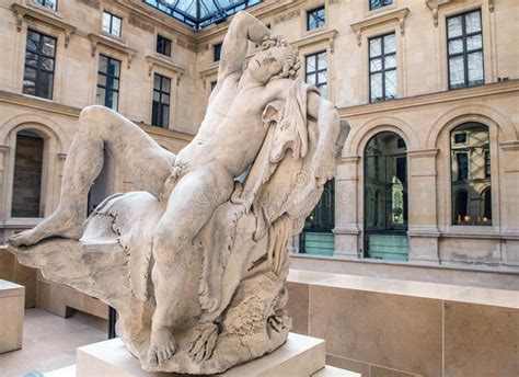 Paris France August 30 2015 Sculpture Hall Of The Louvre Museum Paris France Editorial