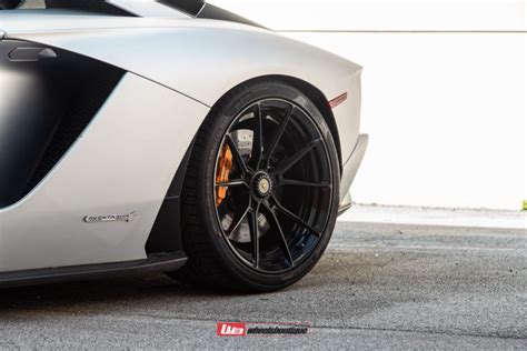 Lamborghini Aventador S Silver Anrky An Wheel Wheel Front