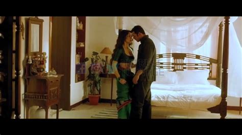 Kangna Ranaut Hottest Kiss Scene In Bollywood Youtube
