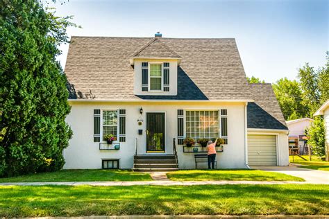 Top 5 Curb Appeal Tips From An Exterior Painting Contractor Atherton