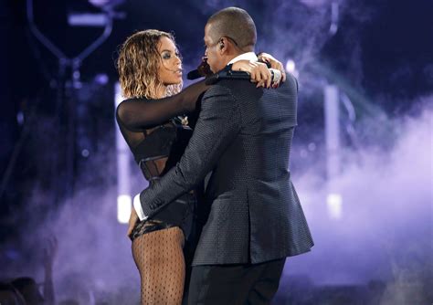 Beyoncé And Jay Zs Sultry Dance Makes A Case For Marriage The New York Times