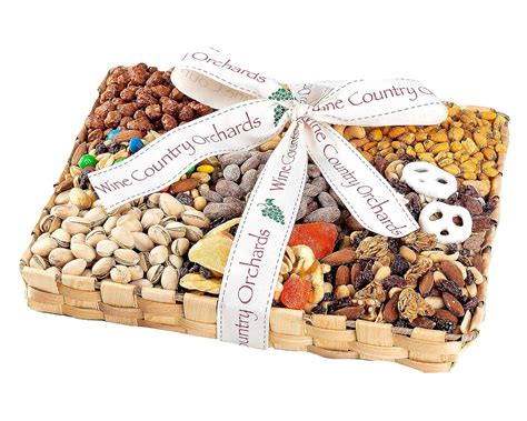 Christmas Holiday Nuts T Basket Deluxe Mixed Nut T