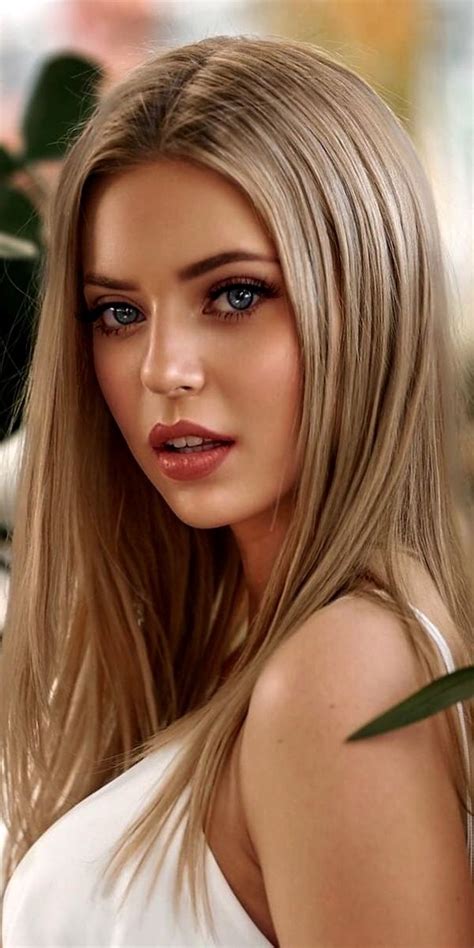 Pin By Tahri On Silouhette Galbes Et Courbes In Beautiful Girl Face Beautiful Blonde