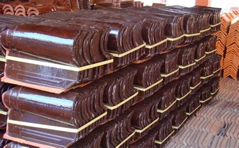 Bahkan genteng keramik juga bisa menahan beban manusia. Info Penting 40+ Genteng Keramik Terbuat Dari