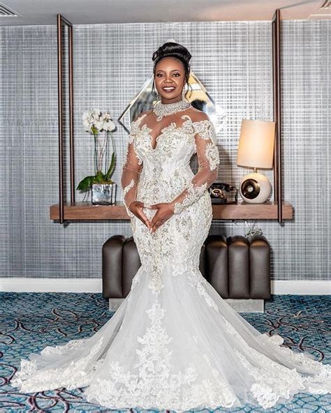 African Nigerian Crystal Wedding Dresses Sheer Long Sleeves Lace Beaded Mermaid Bridal Gowns