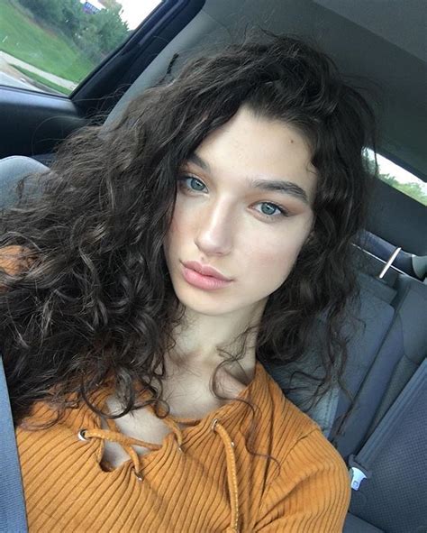Car Selfies Are The Best Selfies Beautiful Hair Curly Hair Styles