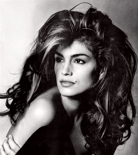 iconic 90s hairstyles and women that left their mark on the decade